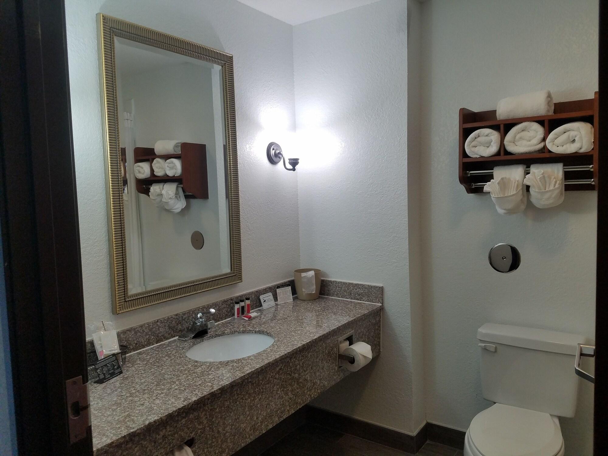 Comfort Inn & Suites Gatesville Near Fort Cavazos מראה חיצוני תמונה