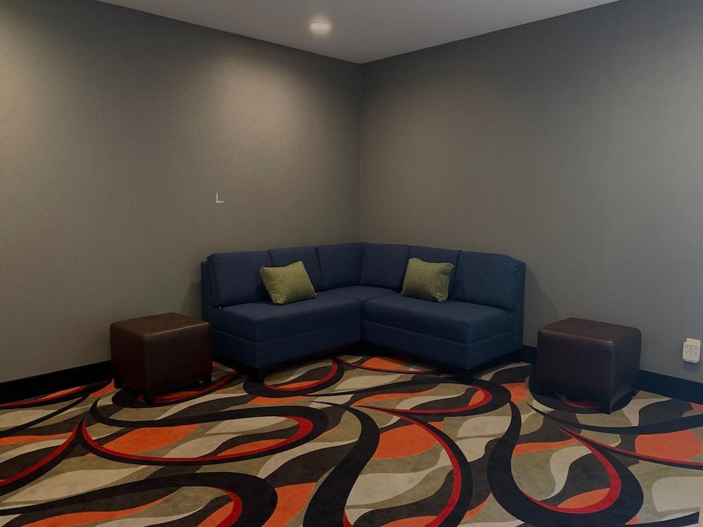 Comfort Inn & Suites Gatesville Near Fort Cavazos מראה חיצוני תמונה