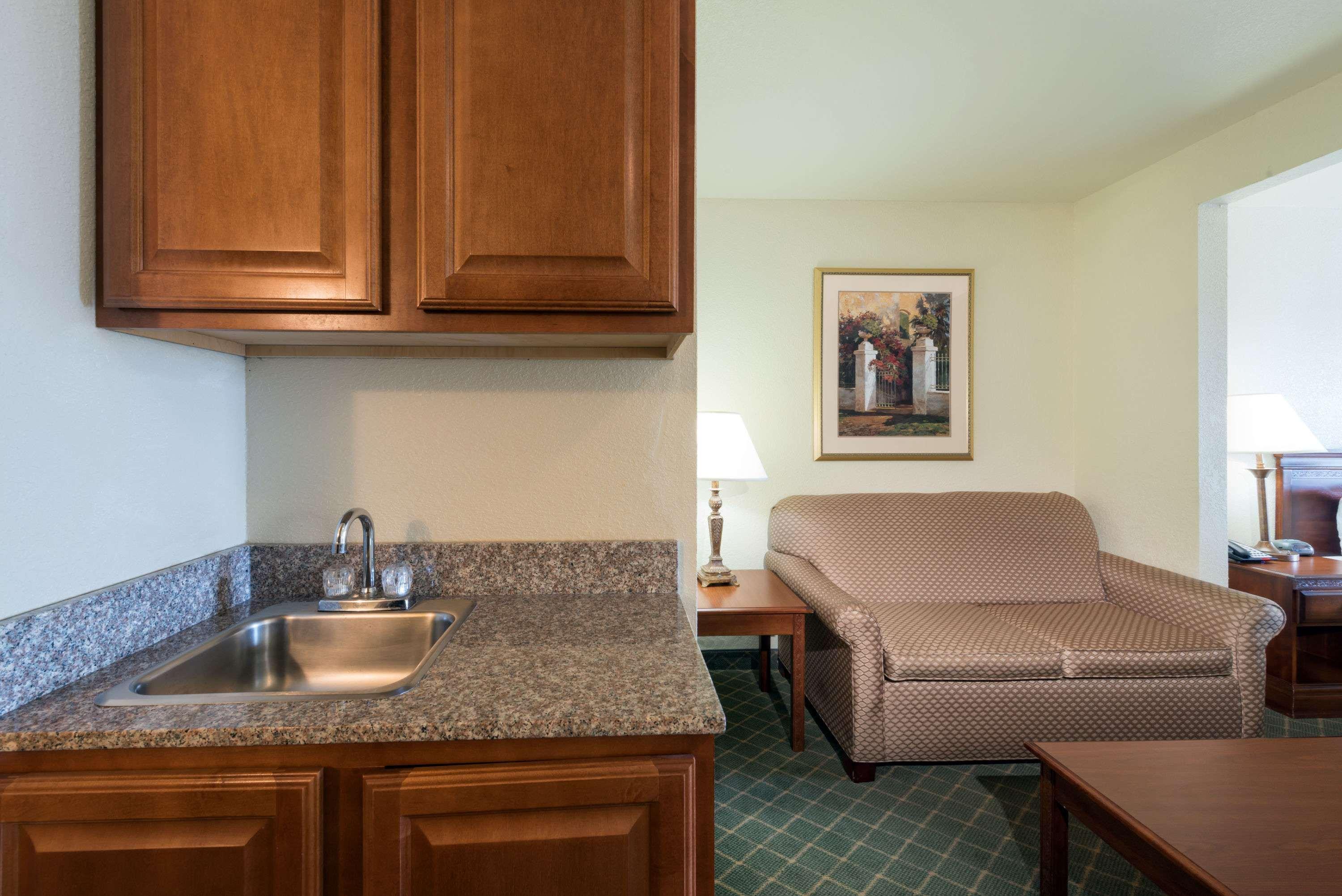 Comfort Inn & Suites Gatesville Near Fort Cavazos מראה חיצוני תמונה