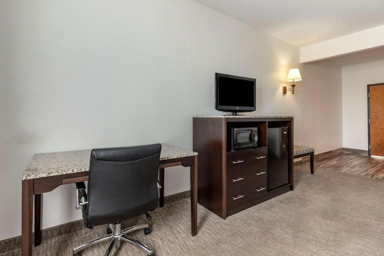 Comfort Inn & Suites Gatesville Near Fort Cavazos מראה חיצוני תמונה
