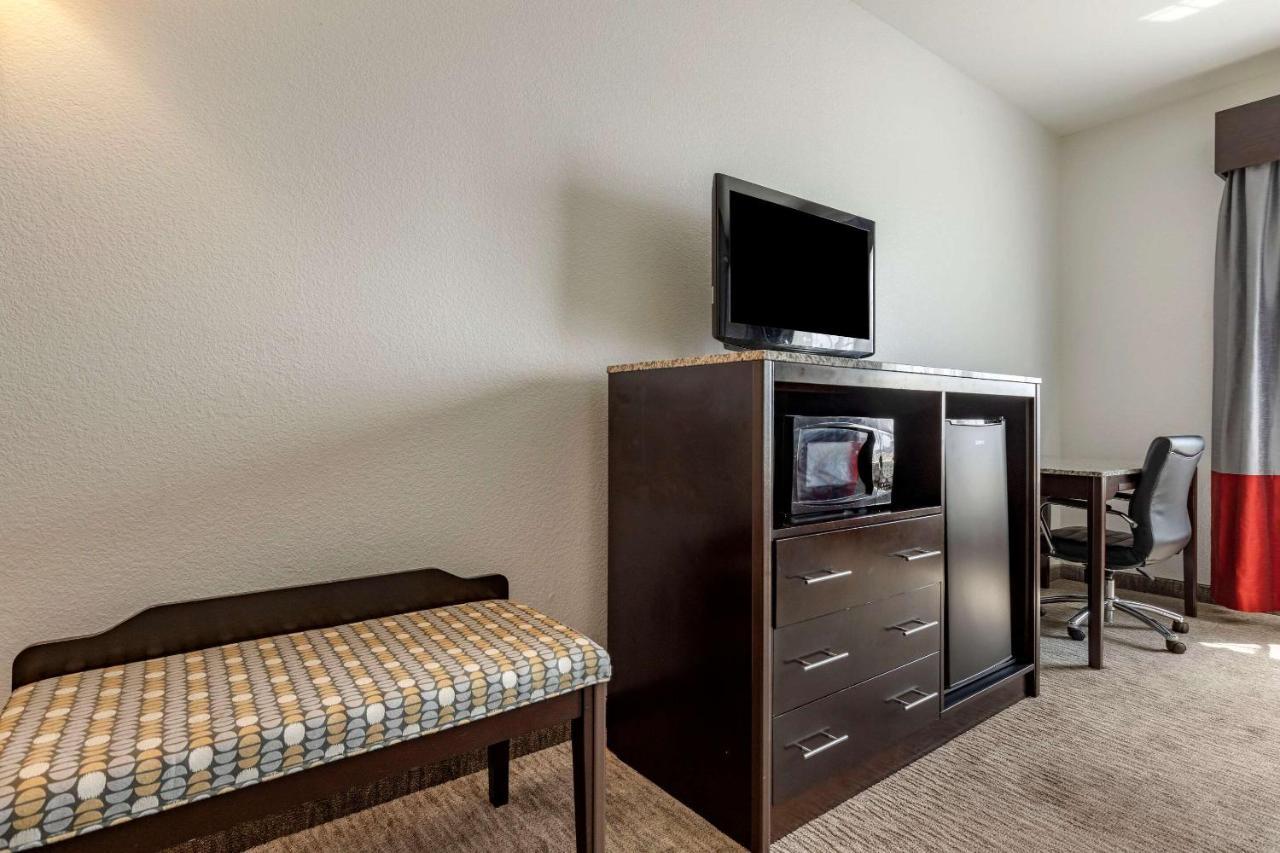 Comfort Inn & Suites Gatesville Near Fort Cavazos מראה חיצוני תמונה