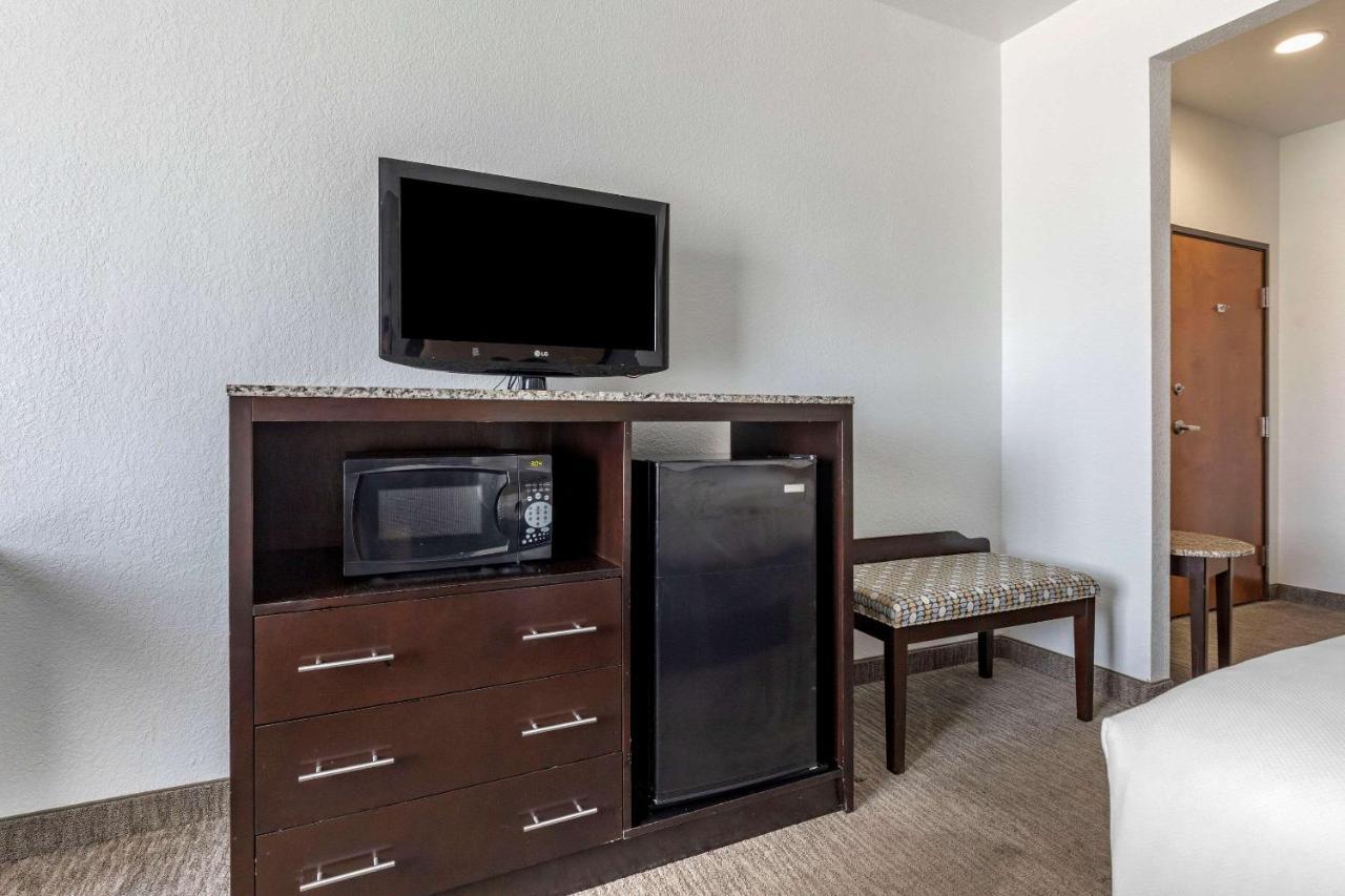 Comfort Inn & Suites Gatesville Near Fort Cavazos מראה חיצוני תמונה