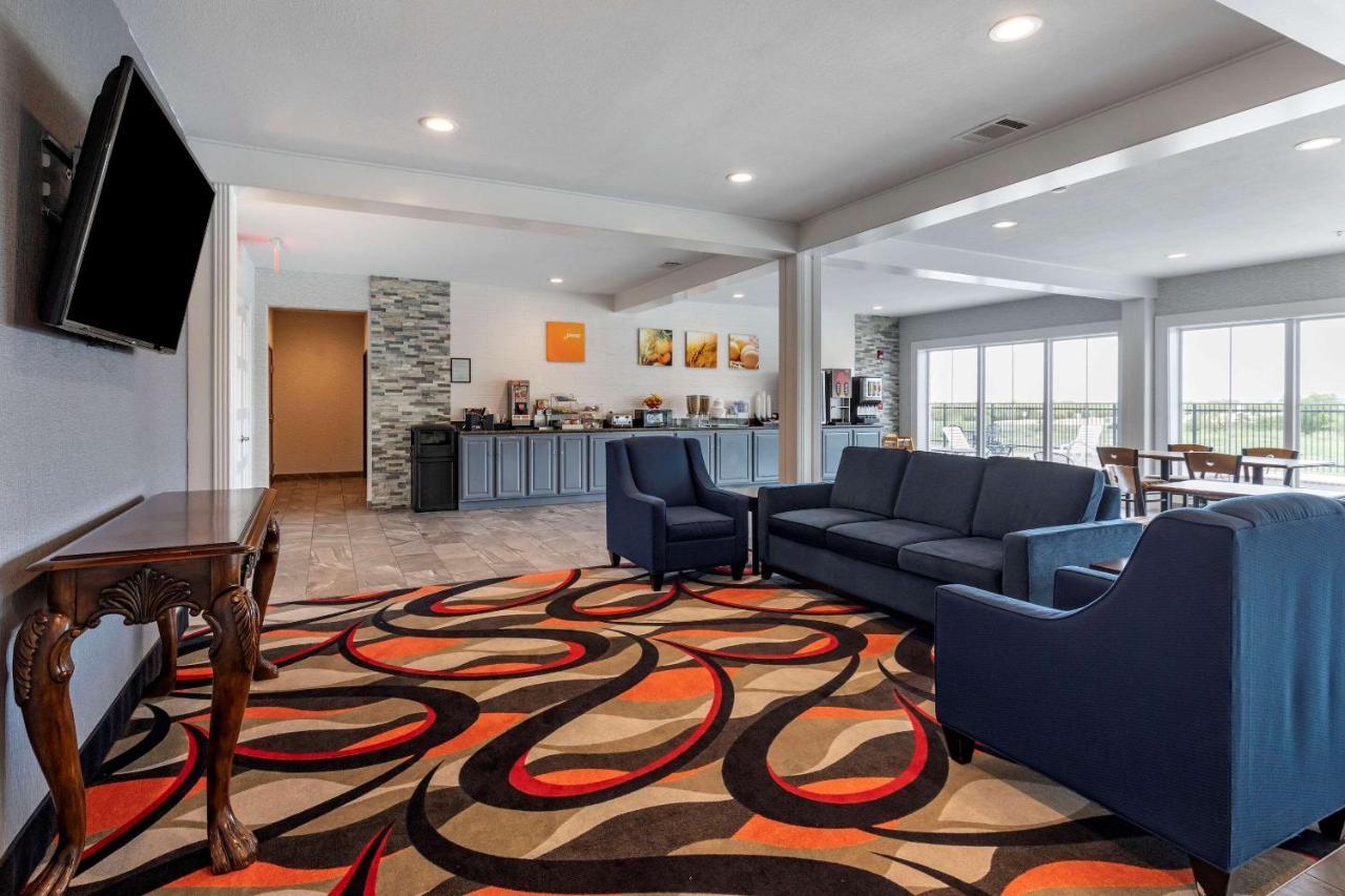 Comfort Inn & Suites Gatesville Near Fort Cavazos מראה חיצוני תמונה